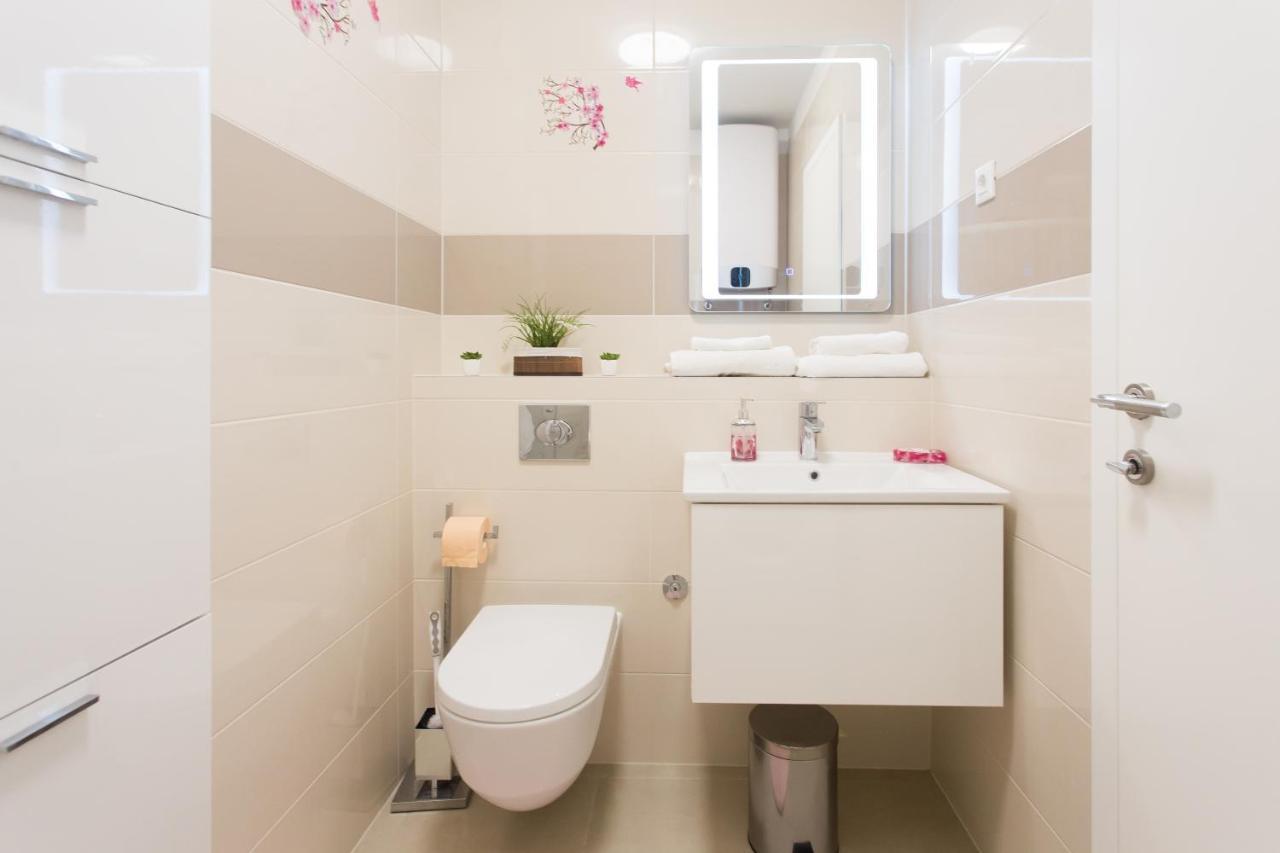 Iris Apartment Private Parking Σπλιτ Εξωτερικό φωτογραφία